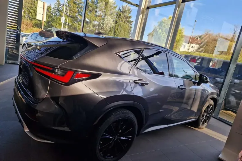 Lexus NX 350h din 2022 cu 71.123 km - oferta LEX149114 - foto 6
