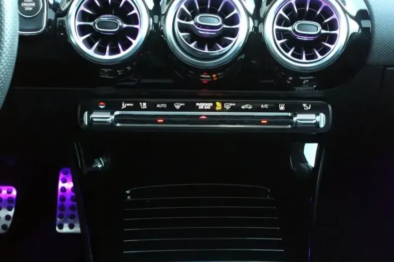 Mercedes-Benz A 250 din 2022 cu 39.113 km - oferta MER149120 - foto 19