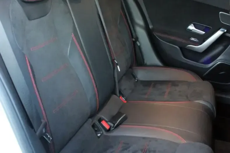 Mercedes-Benz A 250 din 2022 cu 39.113 km - oferta MER149120 - foto 29