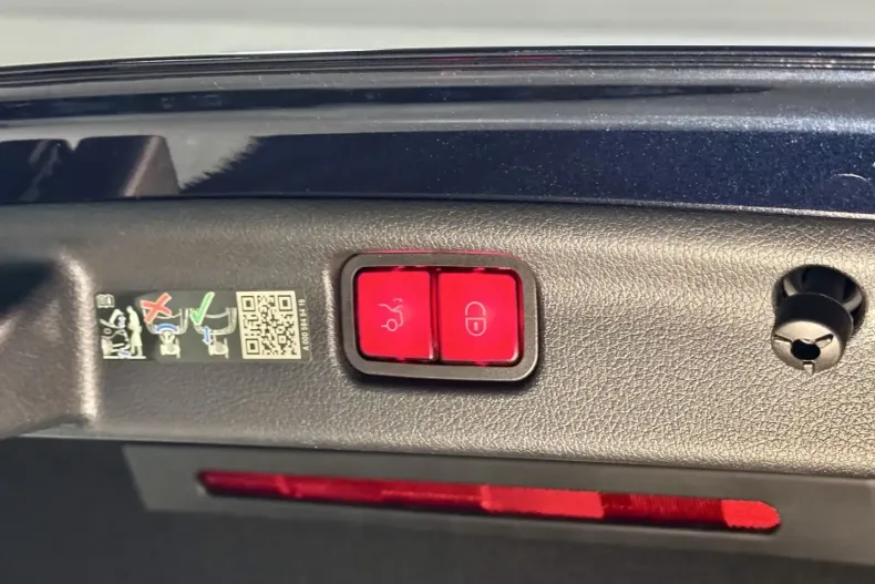 Mercedes-Benz C 200 din 2022 cu 28.422 km - oferta MER149121 - foto 27