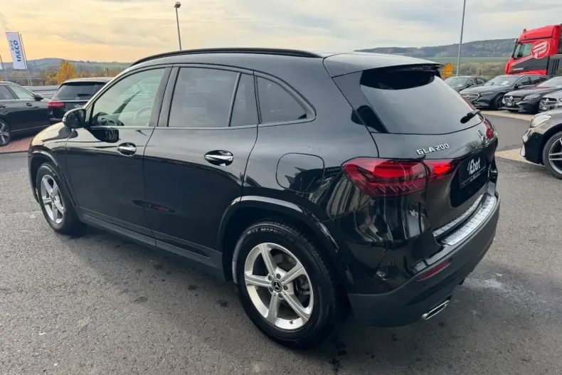 Mercedes-Benz GLA 200 din 2024 cu 54.700 km - oferta MER149124 - foto 2