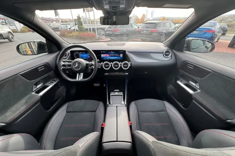 Mercedes-Benz GLA 200 din 2024 cu 54.700 km - oferta MER149124 - foto 17