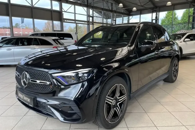 Mercedes-Benz GLC 300 din 2022 cu 22.603 km - oferta MER149125 - foto 1