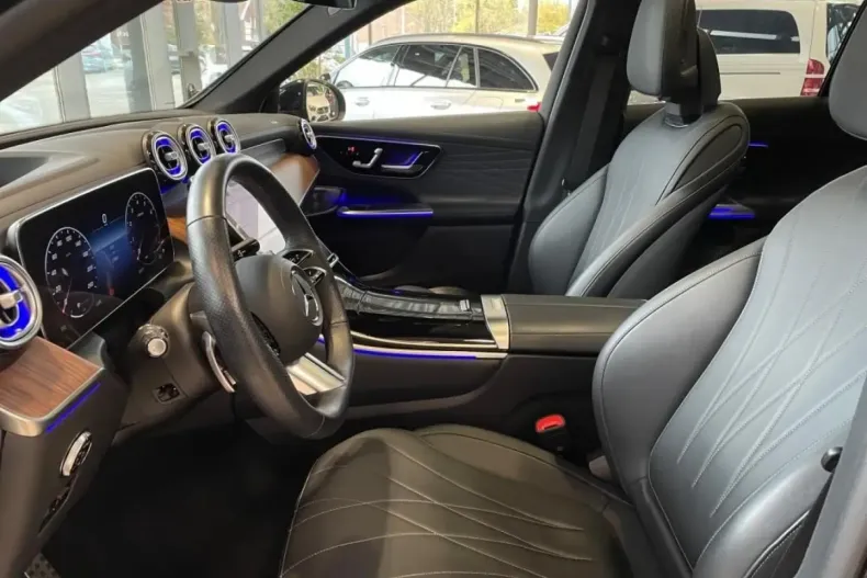 Mercedes-Benz GLC 300 din 2022 cu 22.603 km - oferta MER149125 - foto 9