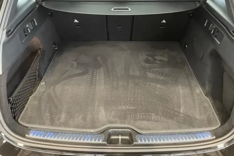 Mercedes-Benz GLC 300 din 2022 cu 22.603 km - oferta MER149125 - foto 11