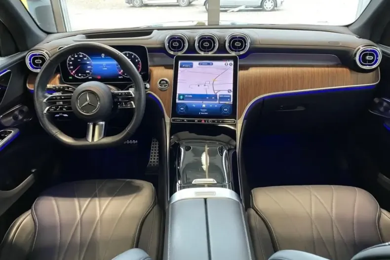 Mercedes-Benz GLC 300 din 2022 cu 22.603 km - oferta MER149125 - foto 15