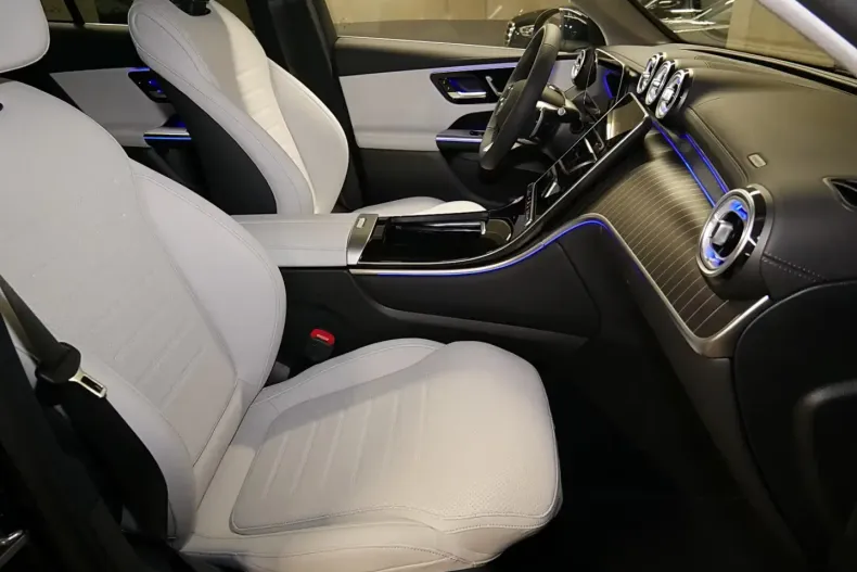 Mercedes-Benz GLC 200 din 2025 cu 8.500 km - oferta MER149137 - foto 10