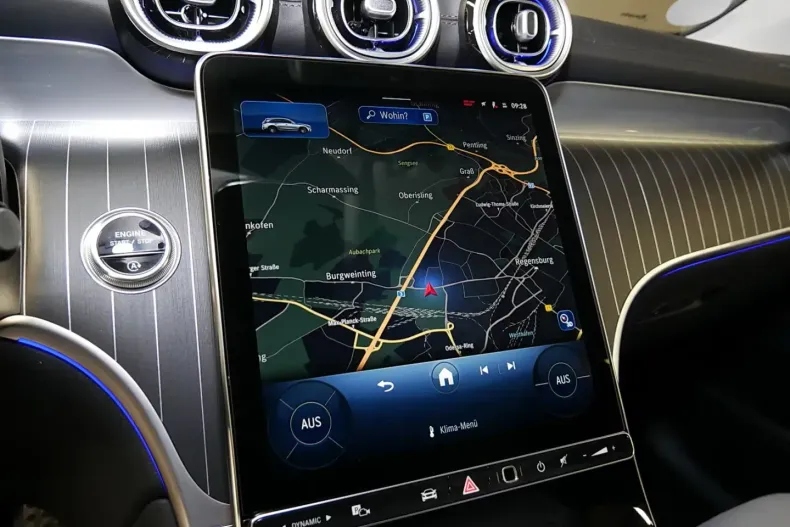 Mercedes-Benz GLC 200 din 2025 cu 8.500 km - oferta MER149137 - foto 14