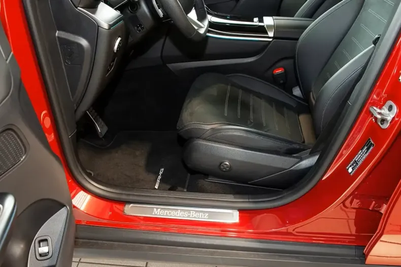 Mercedes-Benz GLC 200 din 2024 cu 7.907 km - oferta MER149139 - foto 8