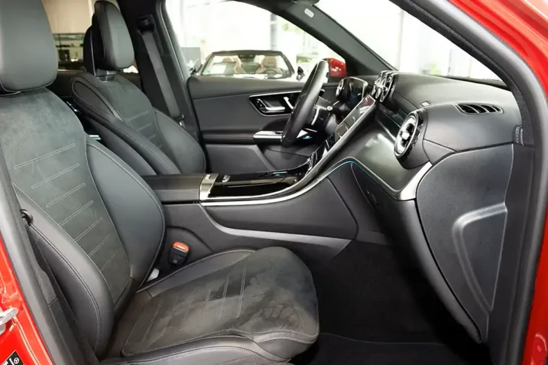 Mercedes-Benz GLC 200 din 2024 cu 7.907 km - oferta MER149139 - foto 10