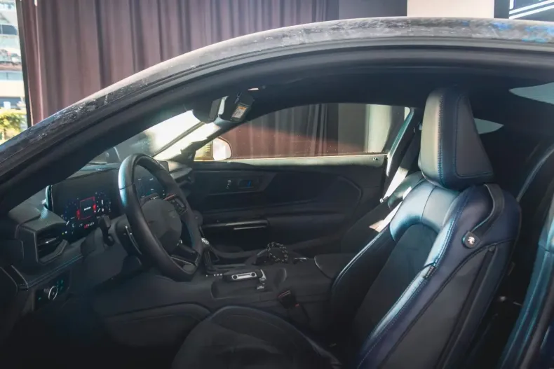 Ford Mustang din 2024 cu 17.700 km - oferta FOR149140 - foto 8