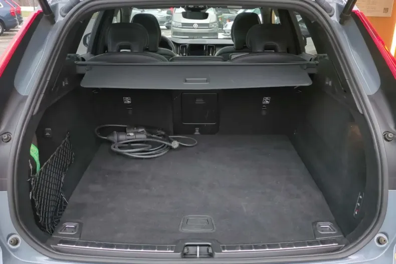 Volvo XC60 din 2021 cu 53.800 km - oferta VOL149143 - foto 6