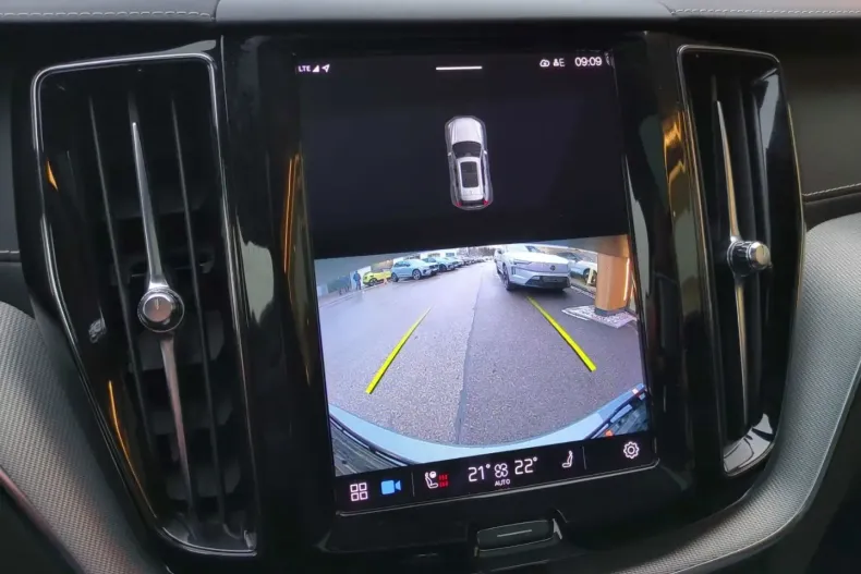 Volvo XC60 din 2021 cu 53.800 km - oferta VOL149143 - foto 17