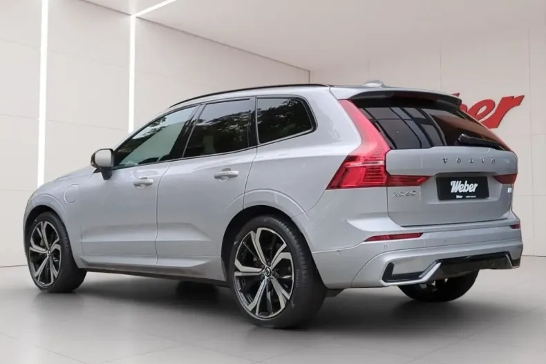 Volvo XC60 din 2021 cu 19.300 km - oferta VOL149146 - foto 4