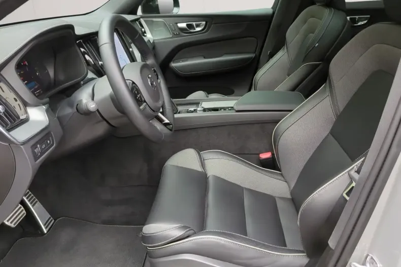 Volvo XC60 din 2021 cu 19.300 km - oferta VOL149146 - foto 16