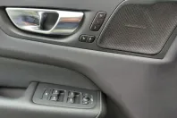 Volvo XC60 din 2021 cu 19.300 km - oferta VOL149146 - foto 17