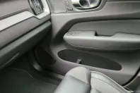 Volvo XC60 din 2021 cu 19.300 km - oferta VOL149146 - foto 19