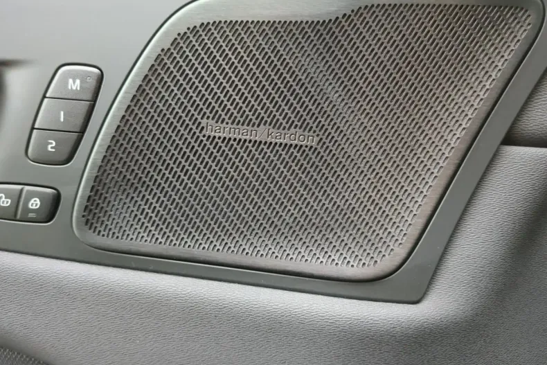 Volvo XC60 din 2021 cu 19.300 km - oferta VOL149146 - foto 24