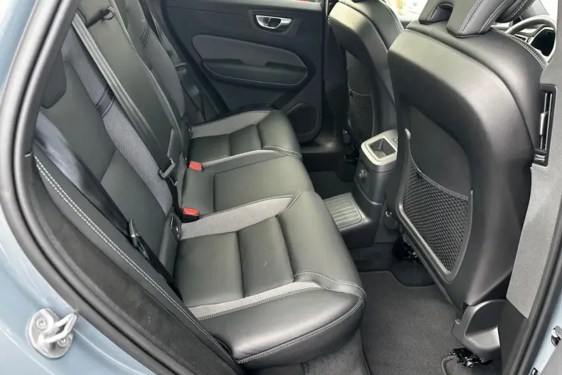 Volvo XC60 din 2022 cu 62.500 km - oferta VOL149148 - foto 17