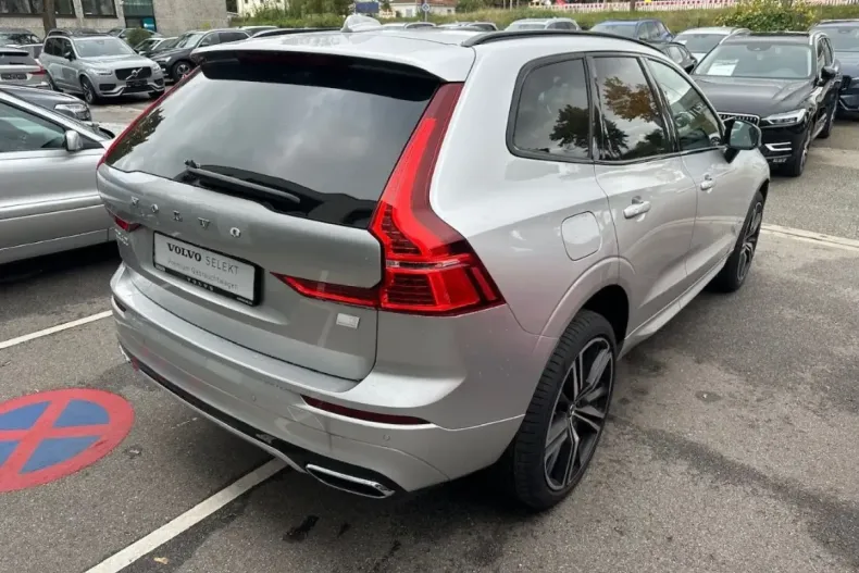 Volvo XC60 din 2021 cu 48.750 km - oferta VOL149149 - foto 4
