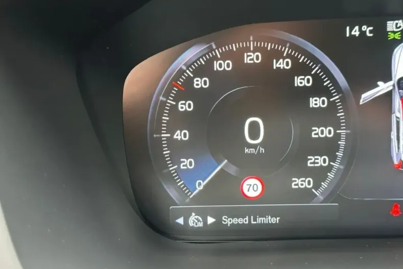 Volvo XC60 din 2021 cu 48.750 km - oferta VOL149149 - foto 11