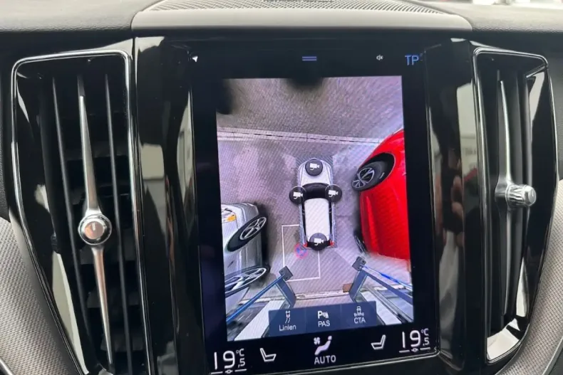 Volvo XC60 din 2021 cu 48.750 km - oferta VOL149149 - foto 16