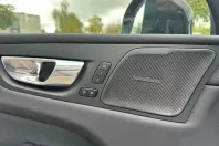 Volvo XC60 din 2021 cu 48.750 km - oferta VOL149149 - foto 18