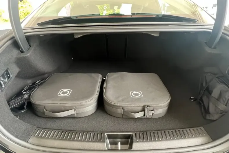 Mercedes-Benz E 400 din 2024 cu 4.396 km - oferta MER149154 - foto 26