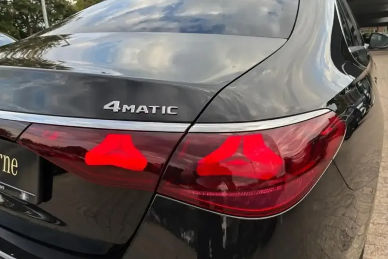 Mercedes-Benz E 400 din 2024 cu 60.100 km - oferta MER149155 - foto 12