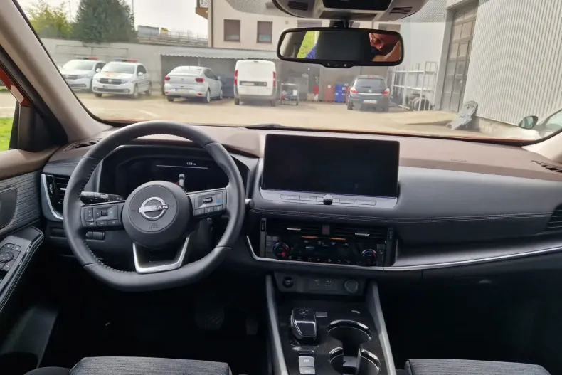 Nissan X-Trail din 2023 cu 4.300 km - oferta NIS149156 - foto 8