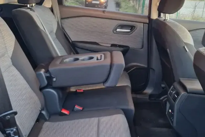 Nissan X-Trail din 2023 cu 4.300 km - oferta NIS149156 - foto 11