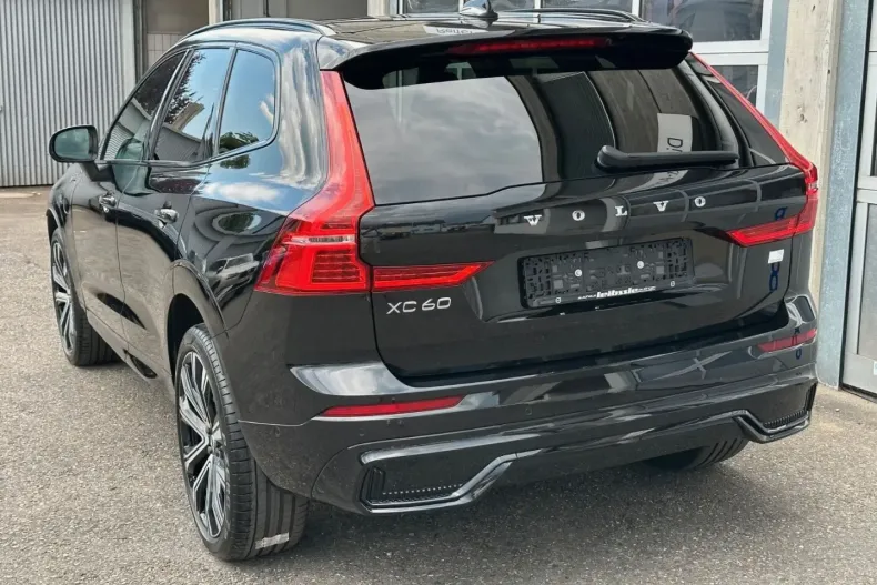 Volvo XC60 din 2022 cu 29.300 km - oferta VOL149157 - foto 4