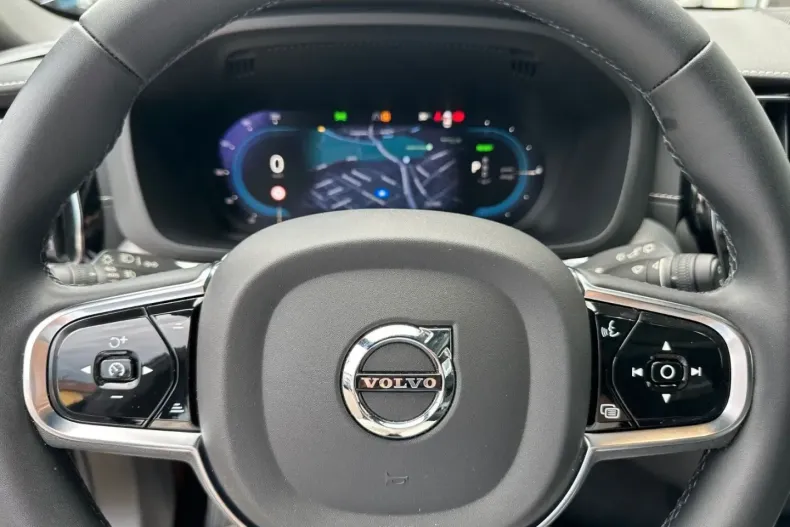 Volvo XC60 din 2022 cu 29.300 km - oferta VOL149157 - foto 7