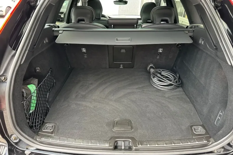 Volvo XC60 din 2022 cu 29.300 km - oferta VOL149157 - foto 13