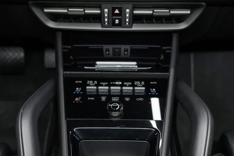 Porsche Cayenne din 2024 cu 26.000 km - oferta POR149161 - foto 18