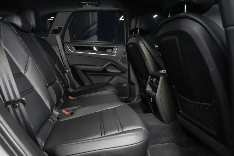 Porsche Cayenne din 2024 cu 26.000 km - oferta POR149161 - foto 23