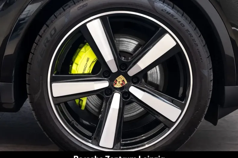 Porsche Cayenne din 2023 cu 23.419 km - oferta POR149167 - foto 10