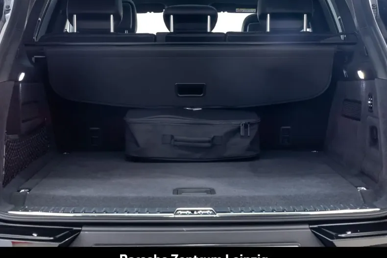 Porsche Cayenne din 2023 cu 23.419 km - oferta POR149167 - foto 12