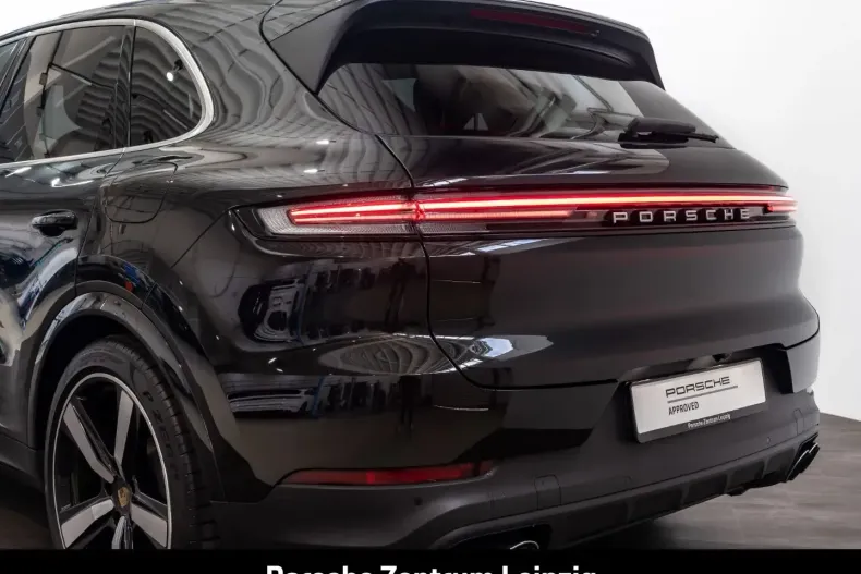 Porsche Cayenne din 2023 cu 23.419 km - oferta POR149167 - foto 13