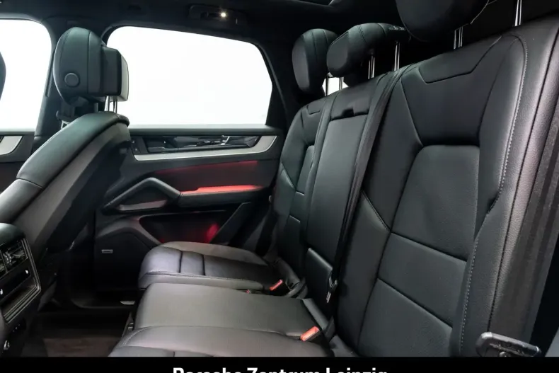 Porsche Cayenne din 2023 cu 23.419 km - oferta POR149167 - foto 18