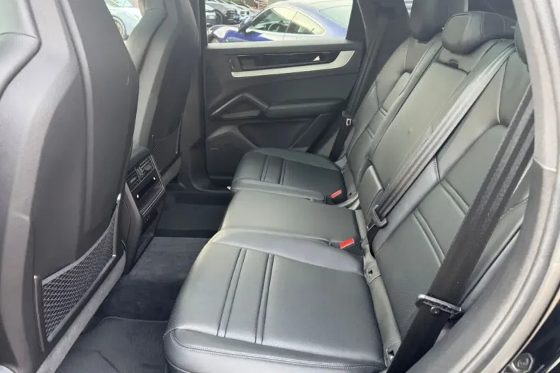 Porsche Cayenne din 2024 cu 30.000 km - oferta POR149170 - foto 8