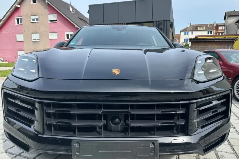 Porsche Cayenne din 2023 cu 44.390 km - oferta POR149174 - foto 2