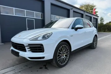 Porsche Cayenne din 2023 - oferta POR149175