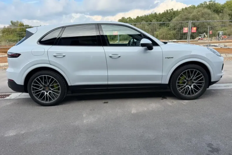 Porsche Cayenne din 2023 cu 68.000 km - oferta POR149175 - foto 6