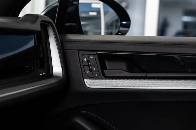 Porsche Cayenne din 2024 cu 58.500 km - oferta POR149177 - foto 30