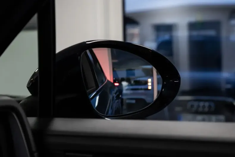 Porsche Cayenne din 2024 cu 58.500 km - oferta POR149177 - foto 35