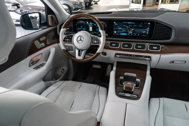Mercedes-Benz GLS 600 din 2022 cu 3.449 km - oferta MER149189 - foto 20