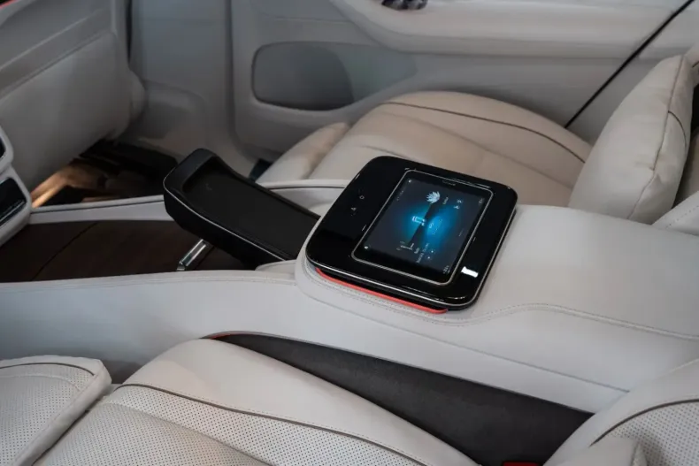 Mercedes-Benz GLS 600 din 2022 cu 3.449 km - oferta MER149189 - foto 28