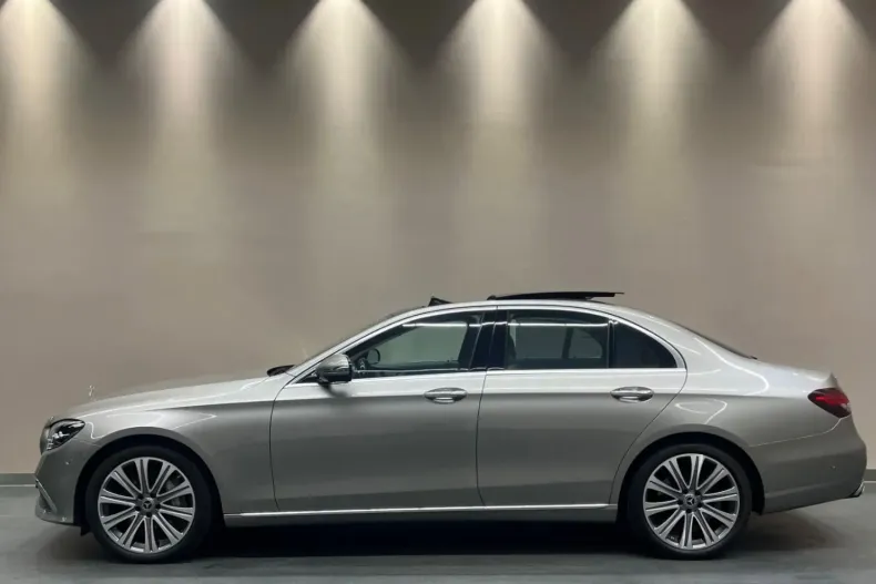 Mercedes-Benz E 300 din 2022 cu 66.000 km - oferta MER149193 - foto 3