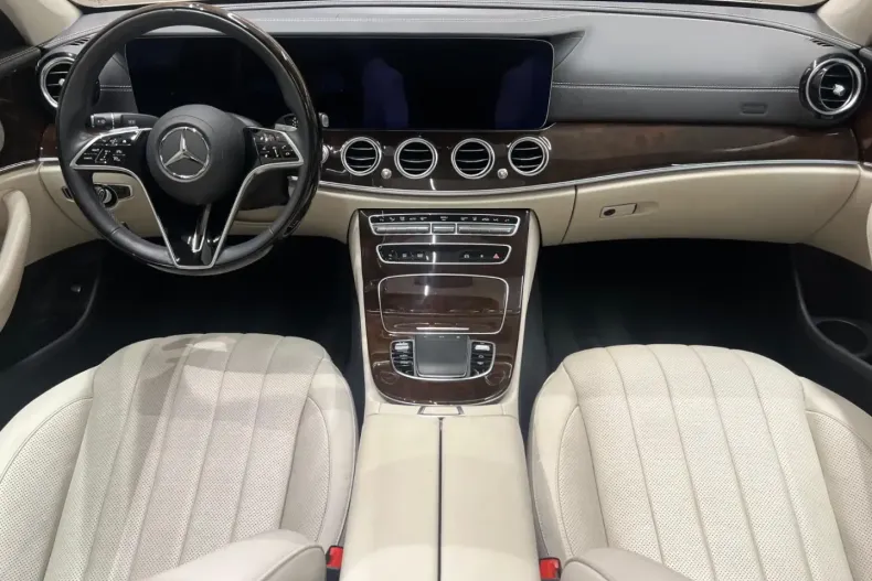 Mercedes-Benz E 300 din 2022 cu 66.000 km - oferta MER149193 - foto 17